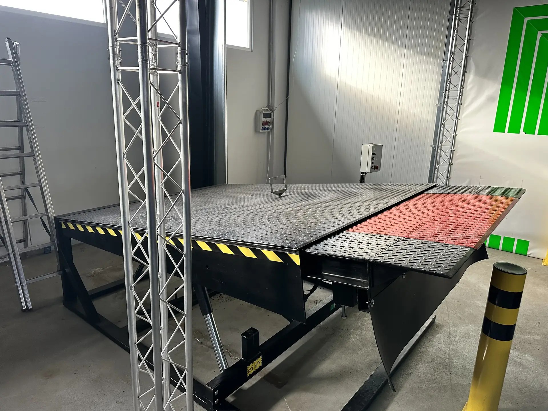 Vario CD kombidokk rámpakiegyenlítő beépítő kerettel - Vario CD Full Capacity Lip Out