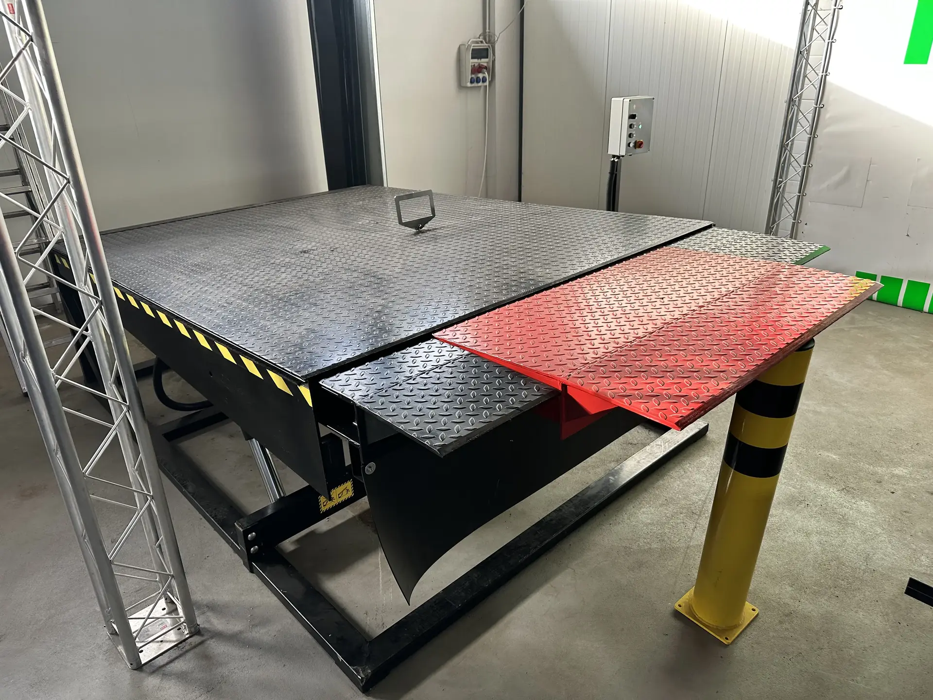 Vario CD kombidokk rámpakiegyenlítő beépítő kerettel - Vario CD Small Truck Lip out