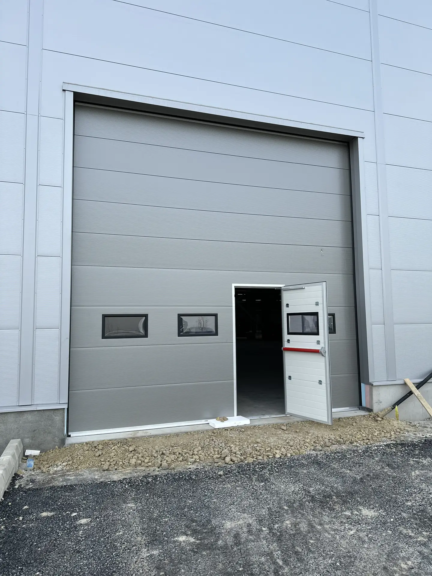 Vario Classic szekcionált ipari kapu - Vario Classic Emergency