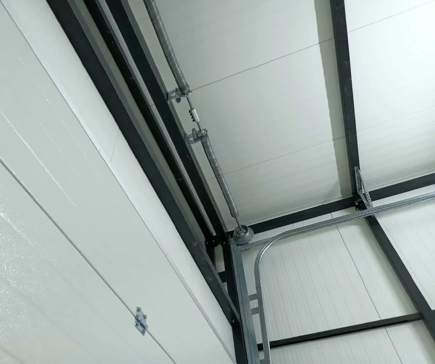 Vario DPRO-ESS rakodóházak Energy Saving Solution - Vario DPRO ESS Gate 1.jpg