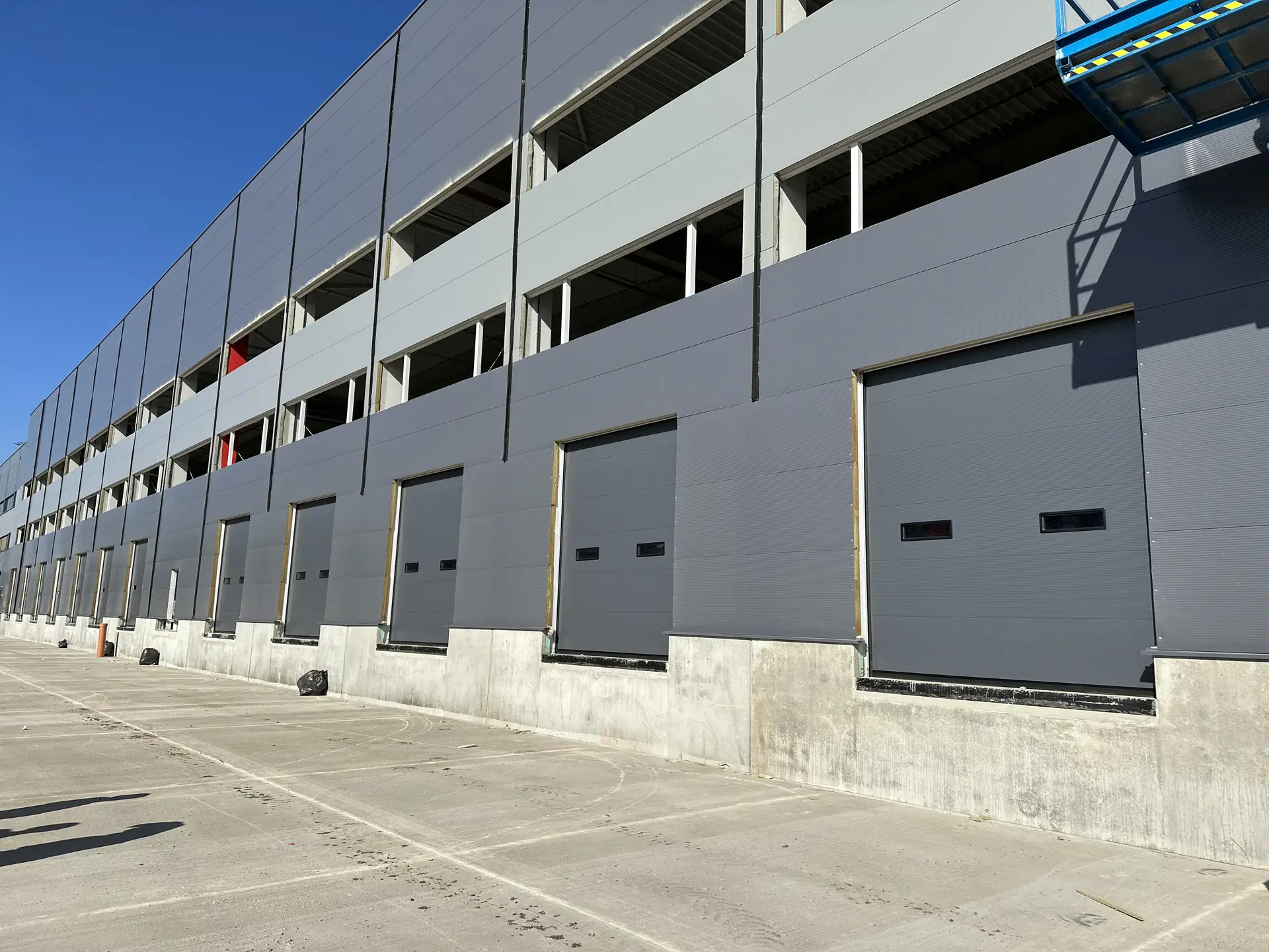 Vario DPRO rakodóházak minden rámpakiegyenlítőhöz - Vario DPRO Installation 1