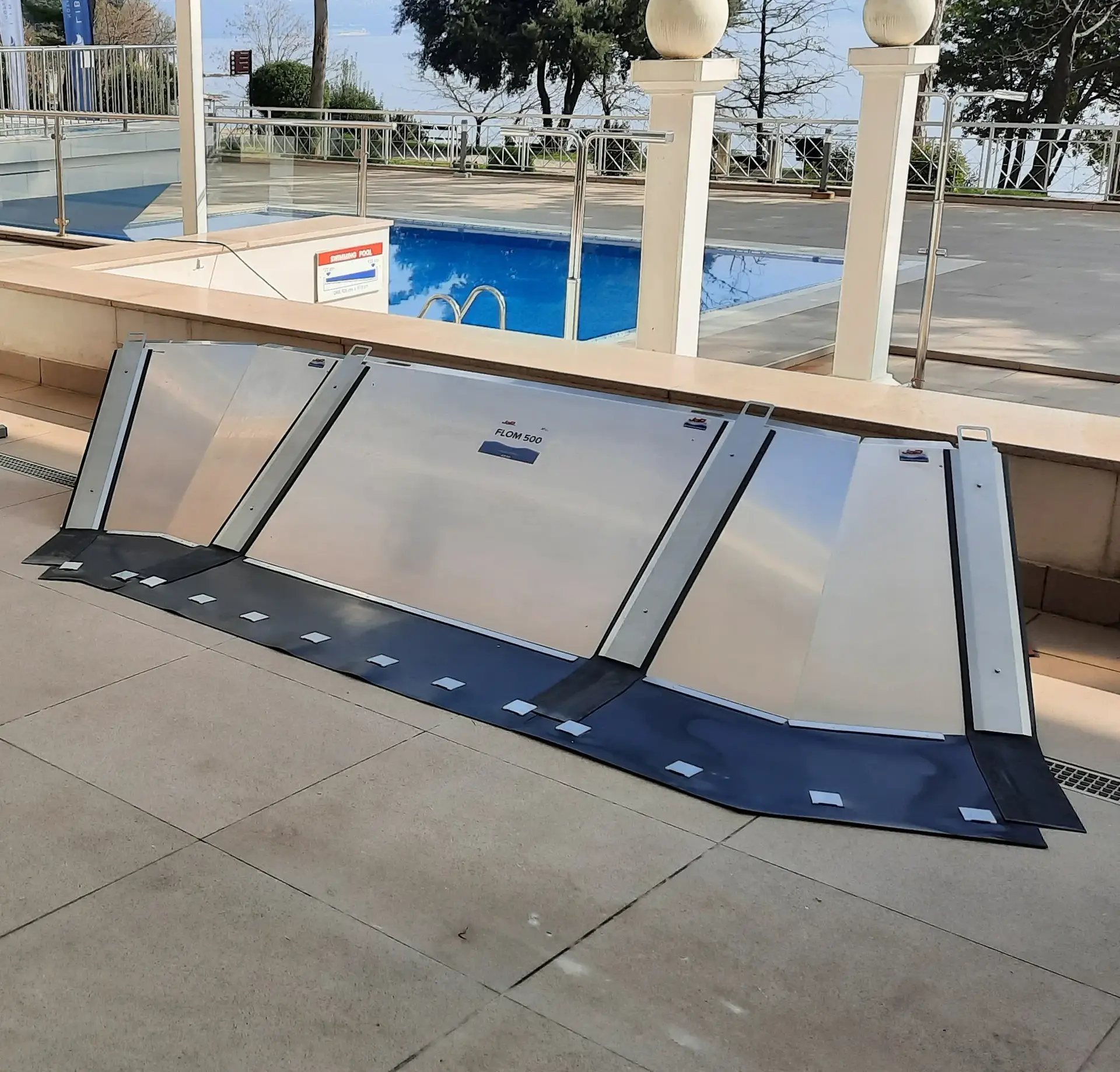 Vario Flom 500/1300 korlátlan mobil gát terepre - Vario FLOM 500 Front