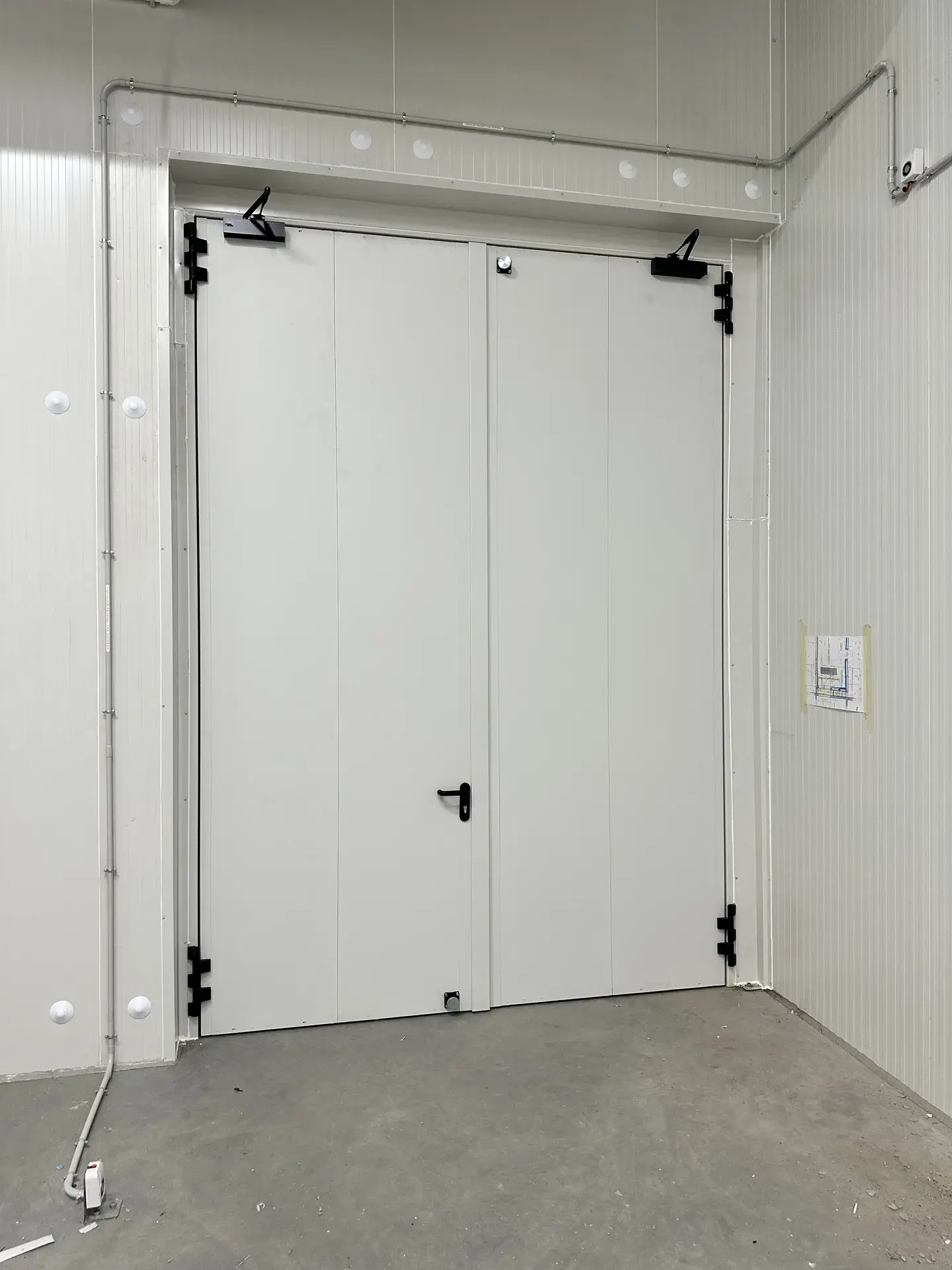 Tűzgátló személybejárók EI120 tűzgátlás